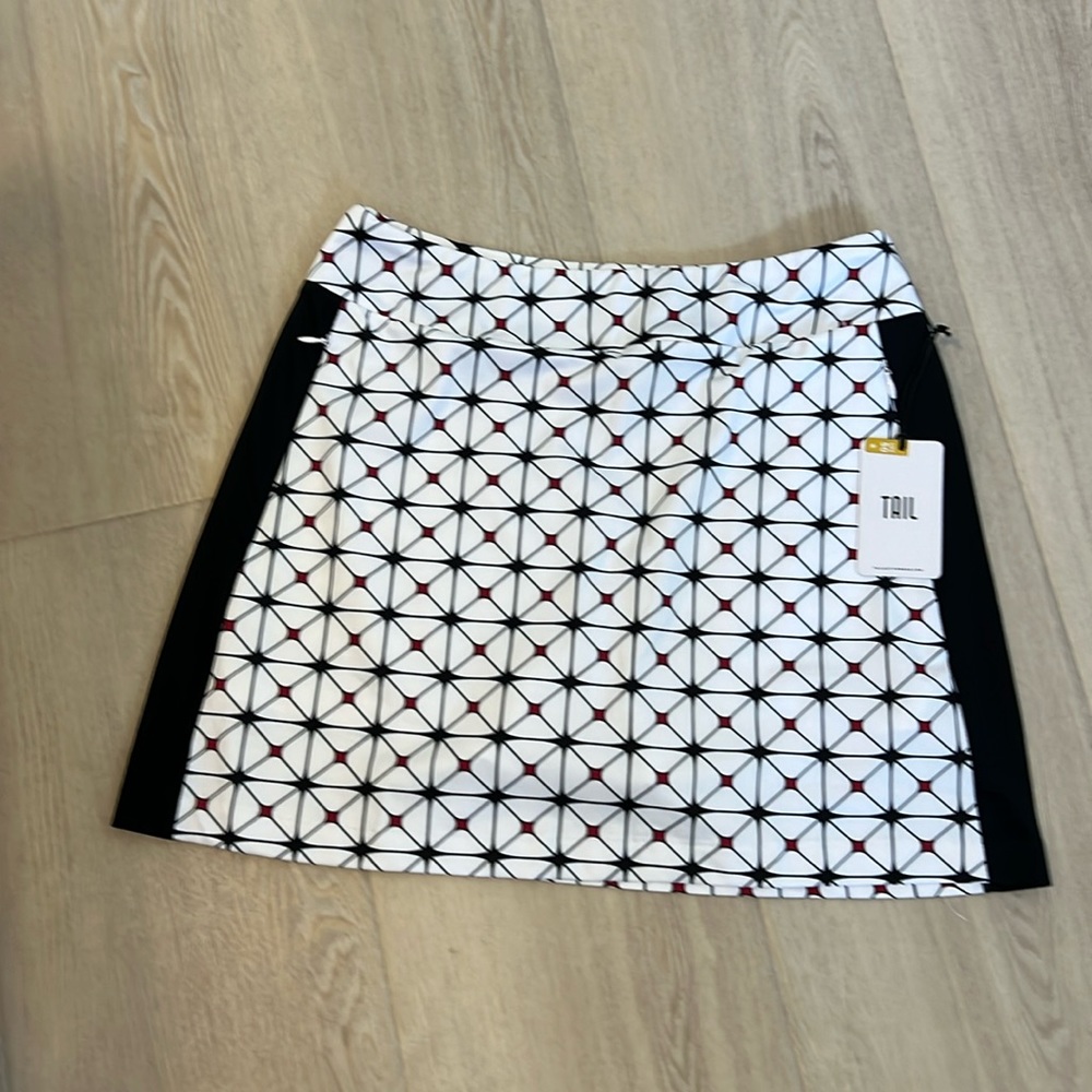New with tags tail ladies golf skort